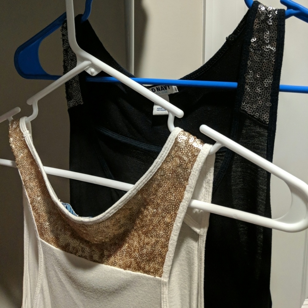 2 glitter tanks